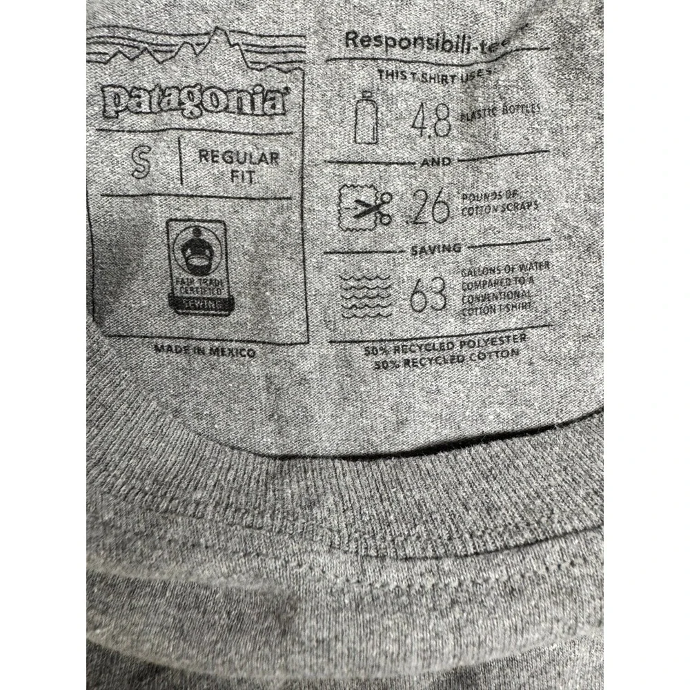Patagonia Mens P-6 Logo Responsibili-Tee Gray T-Shirt Small Big Logo
